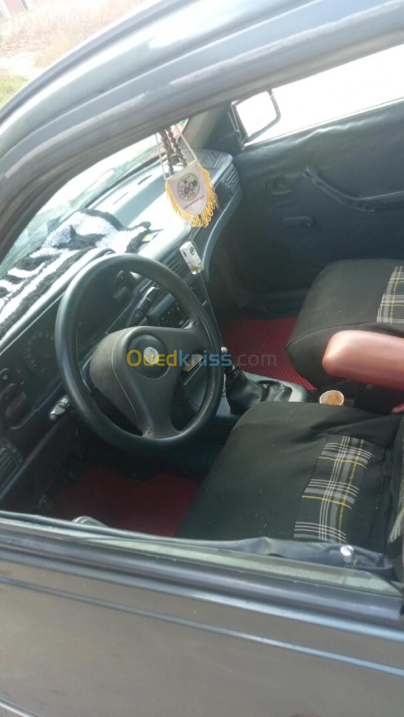 Daewoo Cielo 1998 Cielo 13