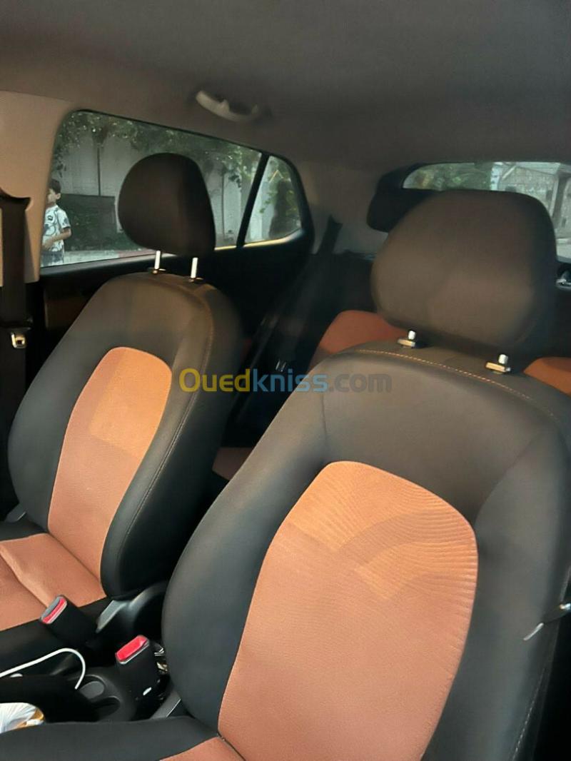 Hyundai Grand i10 2020 Premium 8