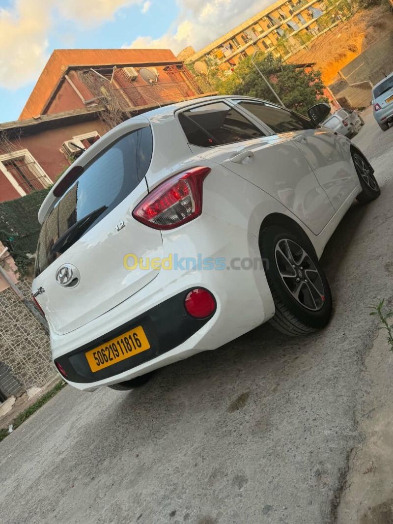 Hyundai Grand i10 2018  3