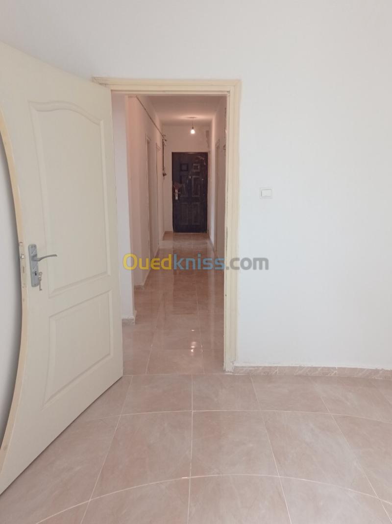 Location Appartement F3 Constantine El khroub