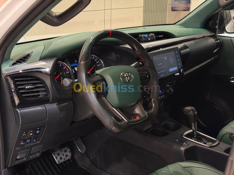 Toyota Hilux GR sport VIP 2026 Rally édition 25