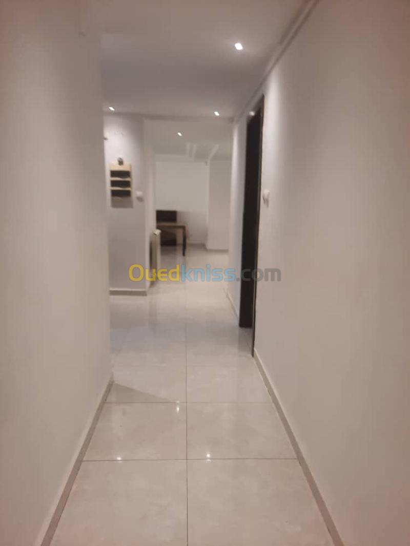 Location Appartement F5 Alger Cheraga 3