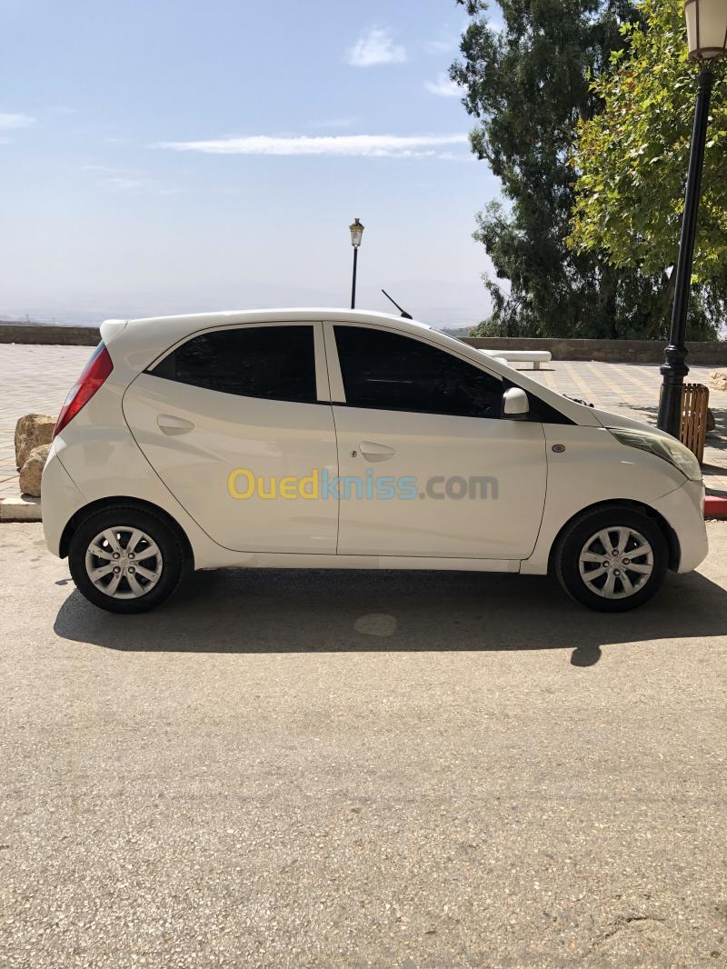 Hyundai EON 2012 EON 10