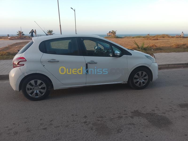 Peugeot 208 2013 208 2