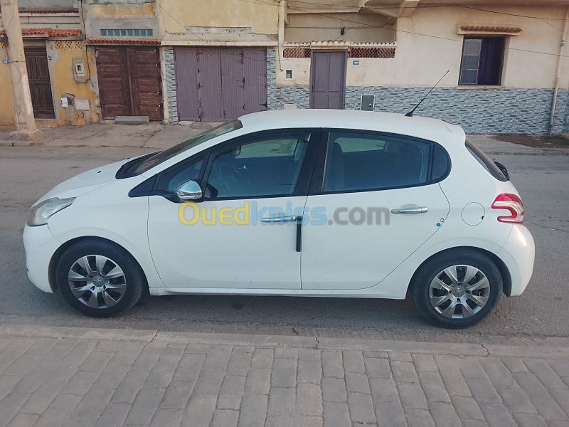 Peugeot 208 2013 208