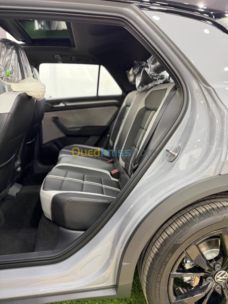 Volkswagen T-Roc 2026 R-line black edition 14