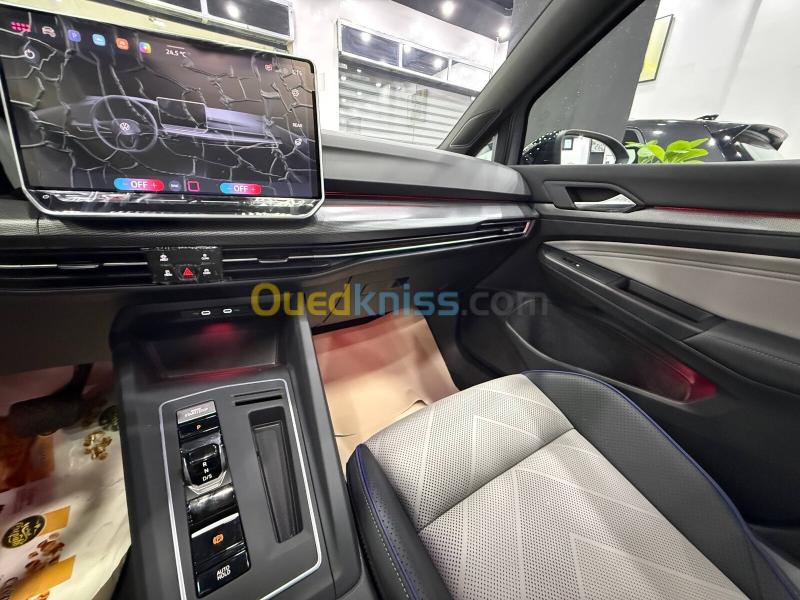 Volkswagen Golf 8 2026 R Black Edition  10