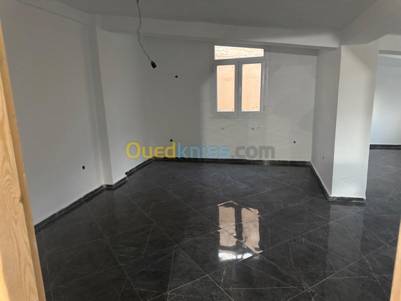 Vente Appartement F5 Bouira Bouira 17