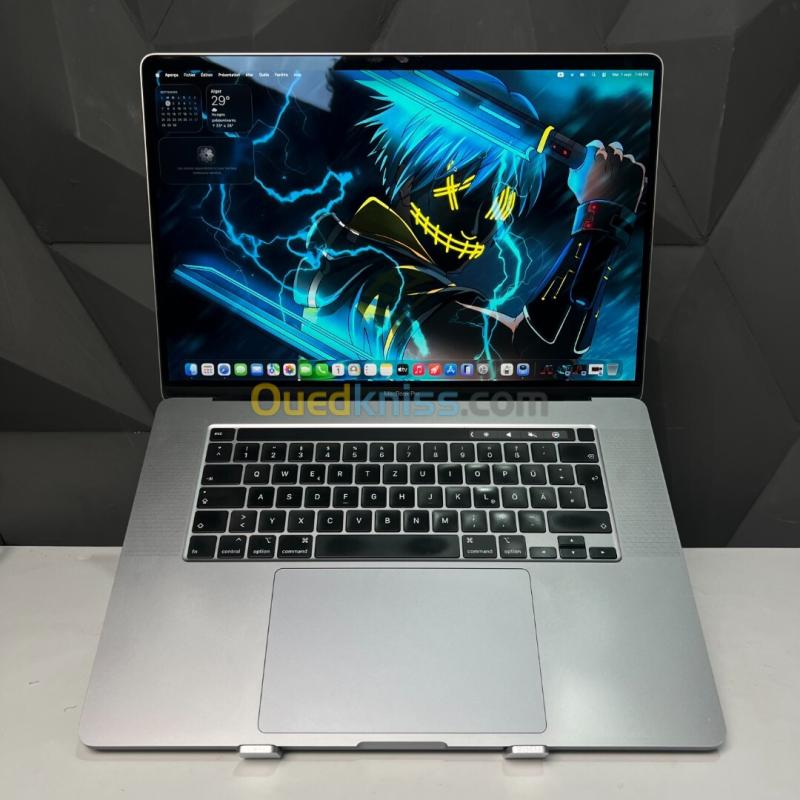 MACBOOK PRO 2019 / INTEL CORE i7 / 32GB / 512GB / 16"