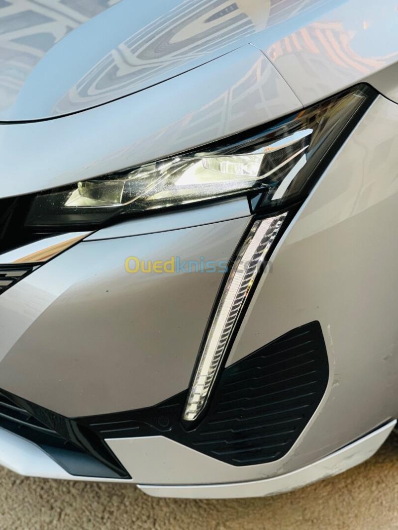 Peugeot 308 2023 GT 4