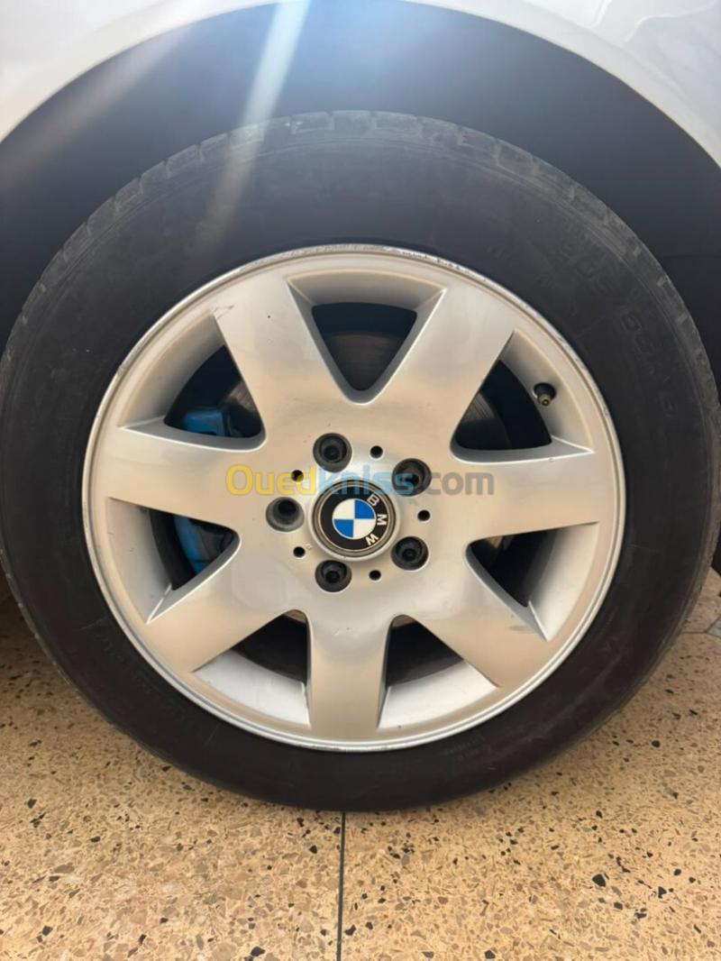 BMW 320 2002 BMW 11