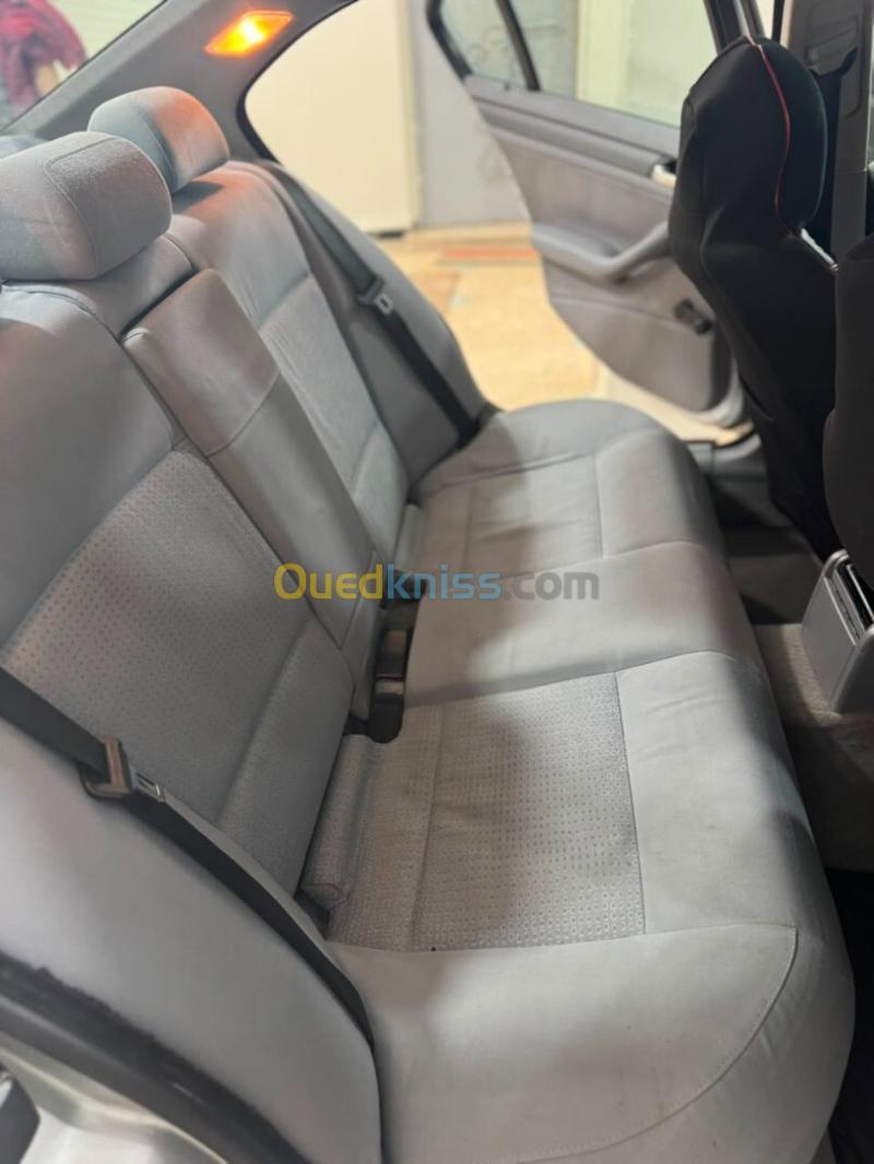 BMW 320 2002 BMW 9