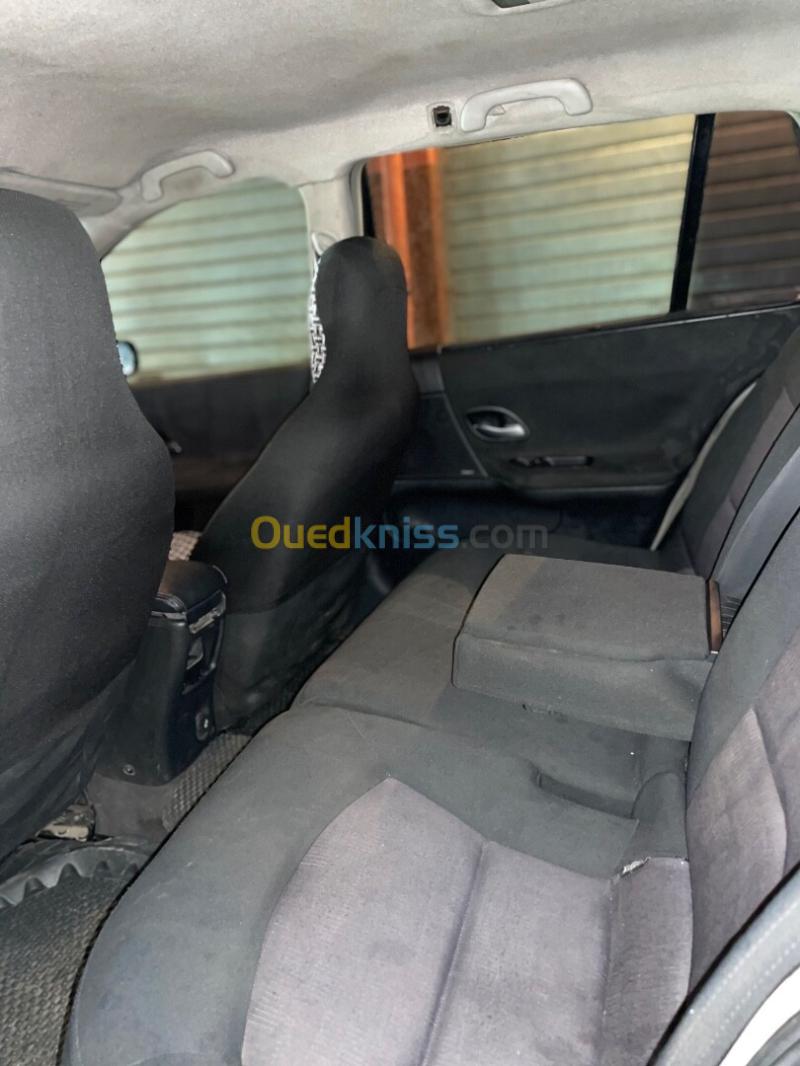 Renault Laguna 2 2001 Authentique 7