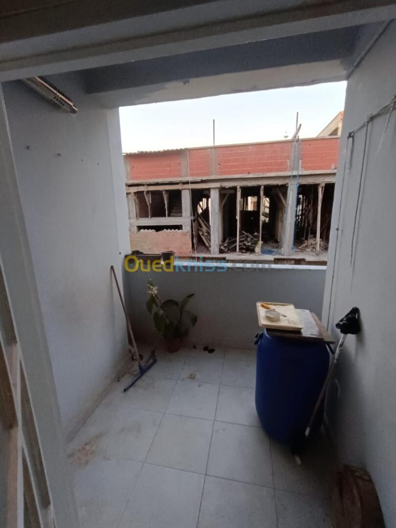Location Appartement Niveau de villa F4 Alger Bordj el bahri 11