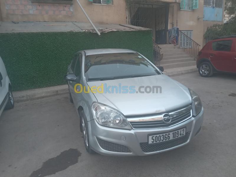 Opel Astra 2009 Astra 7