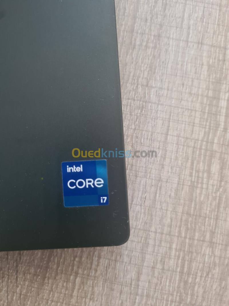 Dell Precision 7670  i7 2