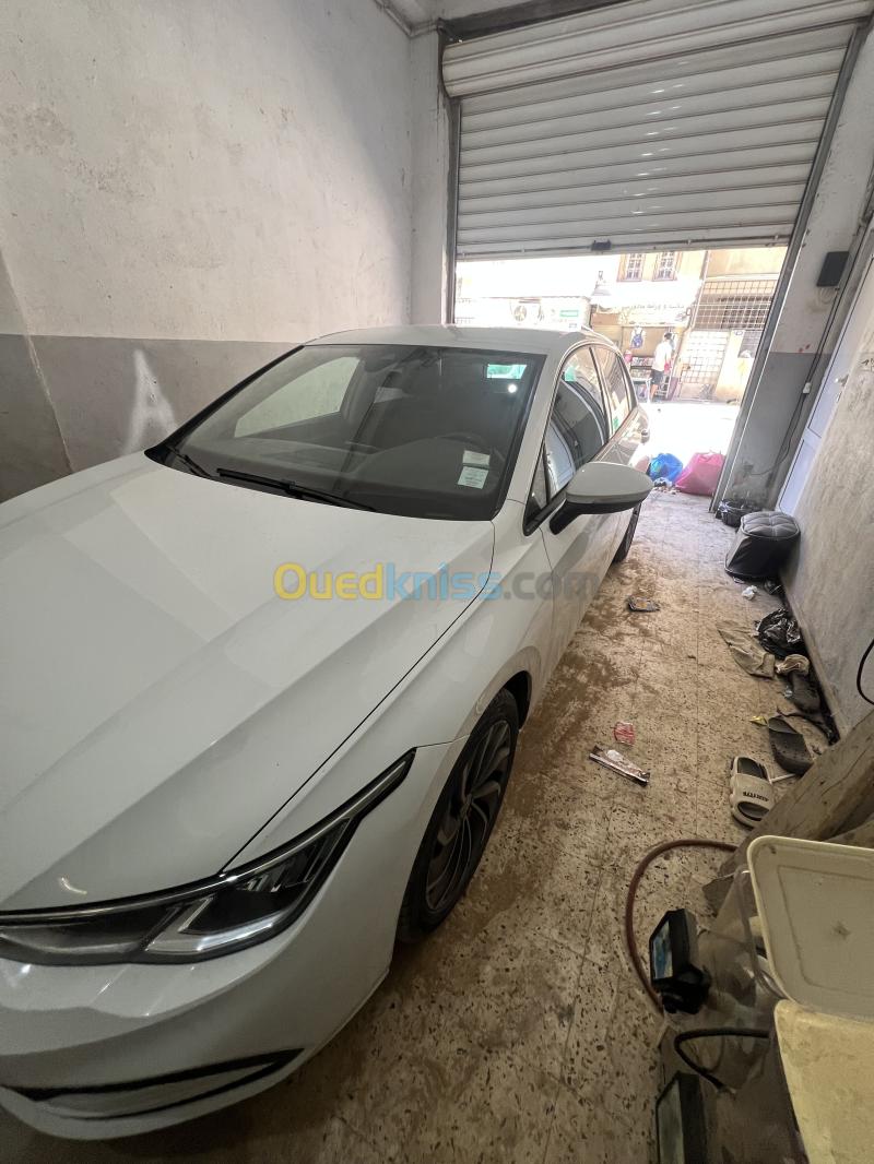 Volkswagen Golf 8 2021 Active 4