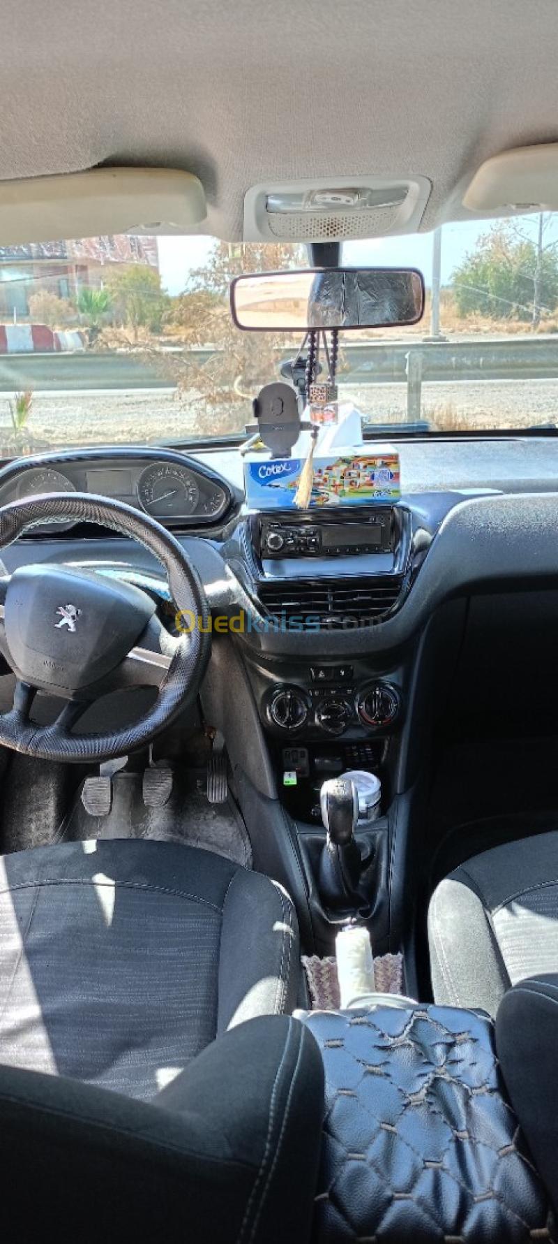 Peugeot 208 2016 208 5