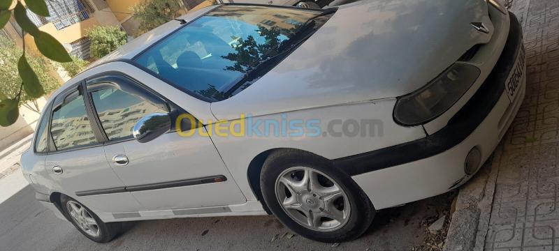 Renault Laguna 1 2000 Laguna 1 4