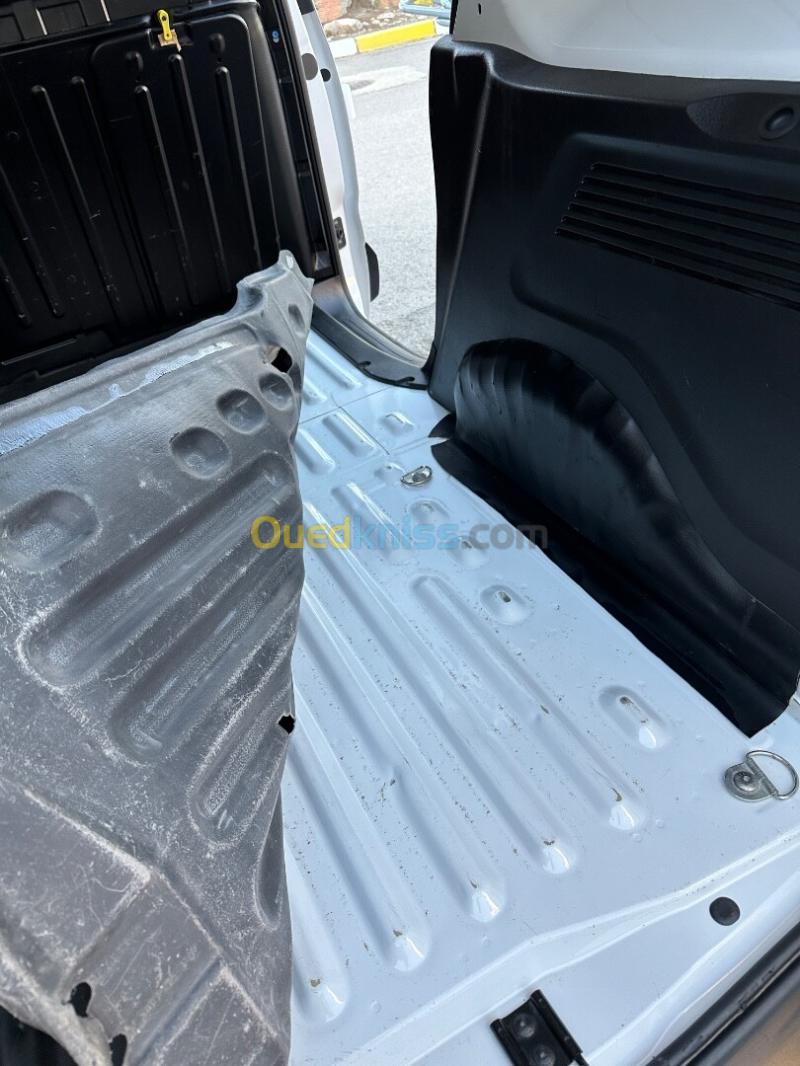 Fiat doblo Fiat Doblo 2023 Fiat Doblo 29