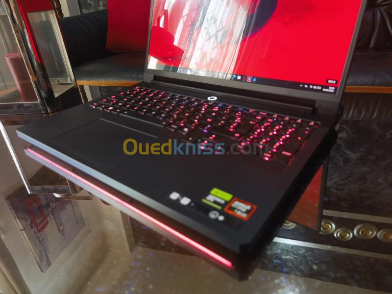 LENOVO LEGION 7 Pro - AMD Ryzen 9 9955HX - RTX 5070 Ti 12Go - Écran 16" OLED QHD+ 240Hz - RAM 32Go - SSD 1To 3