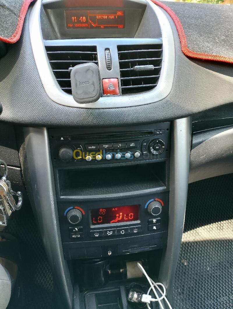 Peugeot 207 2012 Allure 8