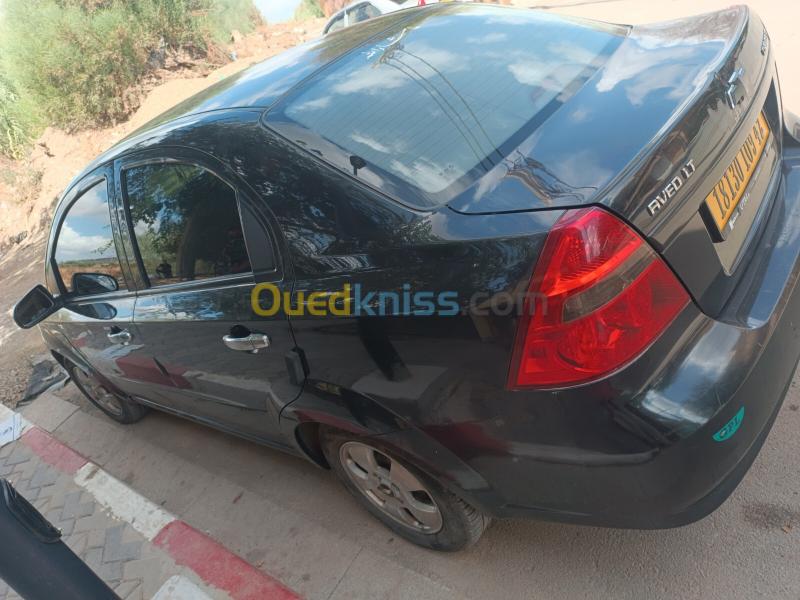 Chevrolet Aveo 4 portes 2009 LT 3