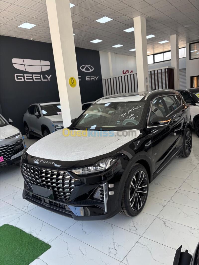 Jetour  X70 PLUS 2026 Luxury Edition 7 places  3