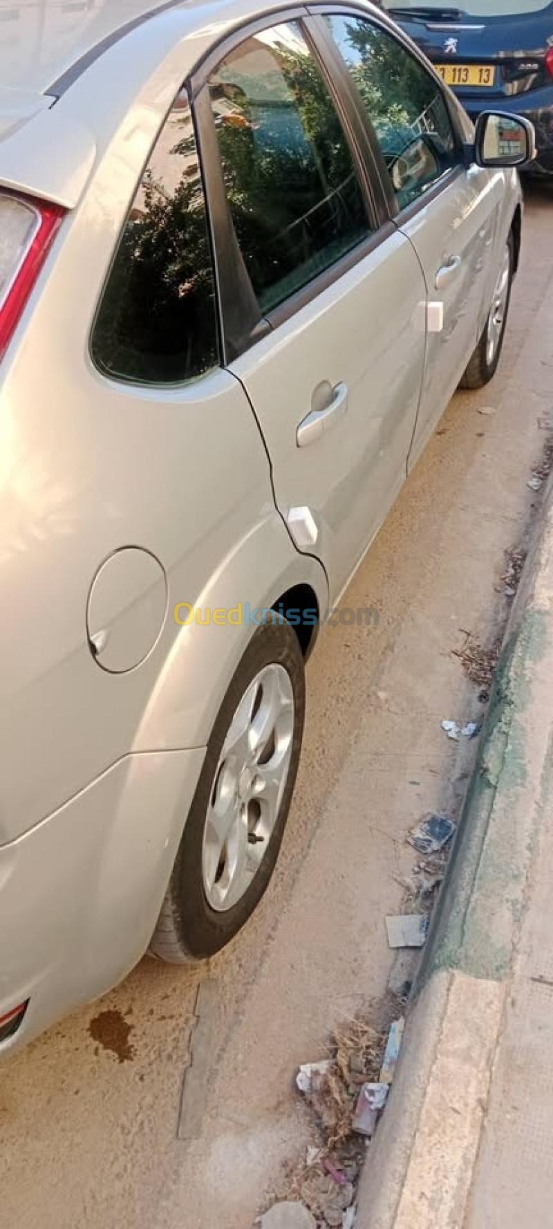 Ford Focus 5 portes 2010 Focus 5 portes 7
