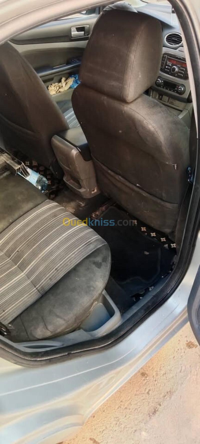 Ford Focus 5 portes 2010 Focus 5 portes 8