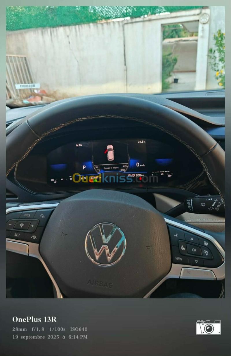 Volkswagen Taos 2024  3