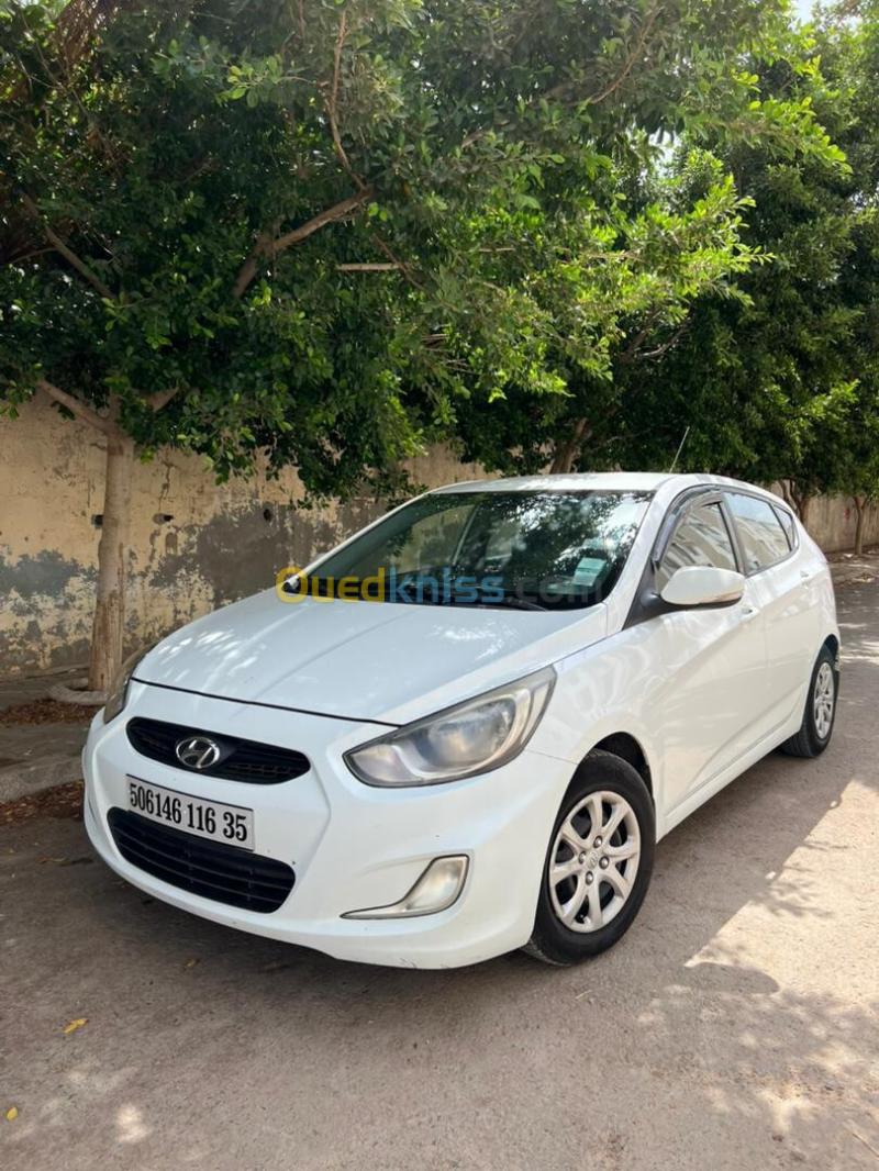 Hyundai Accent RB  4 portes 2016 Accent RB  4 portes 5