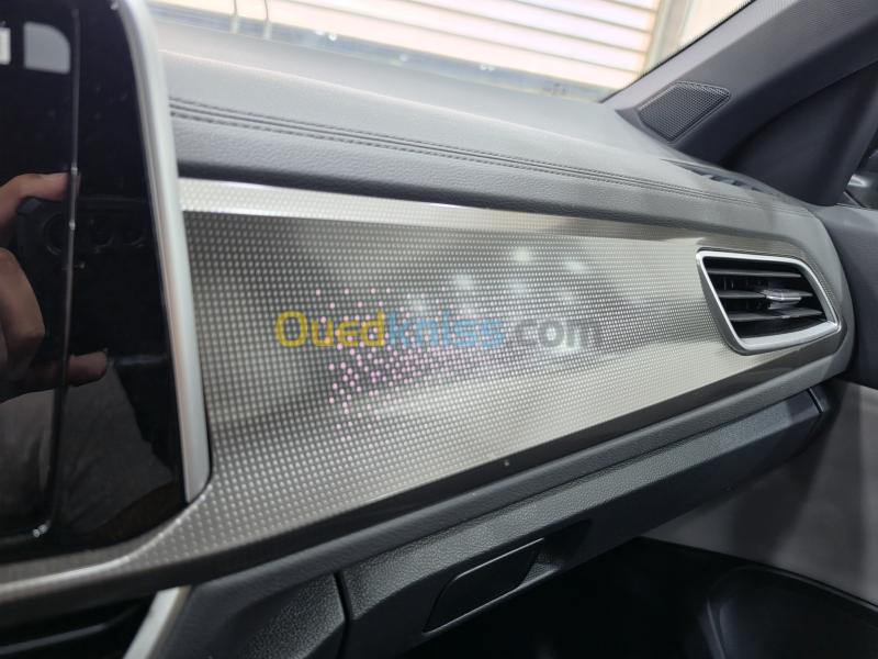 Volkswagen T-Roc 2026 R-Line  33