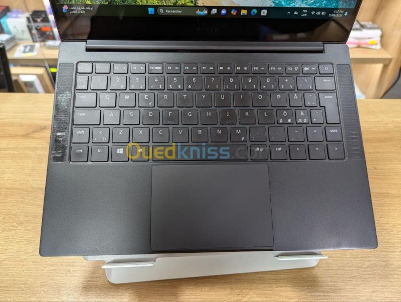 razer blade i7 8565u 16gb 256ssd mx 150 4gb 14" tactile 4k 8