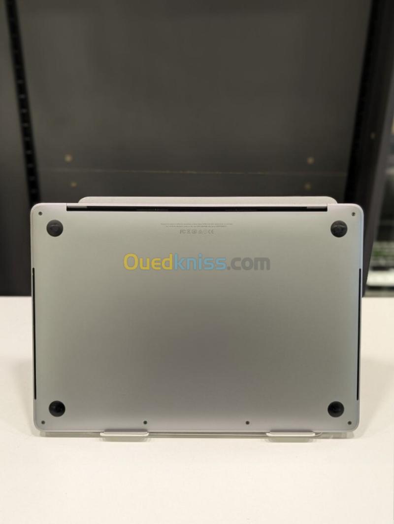 MacBook Pro 2016 i5 8Go 256GB 13.3 Retina 5
