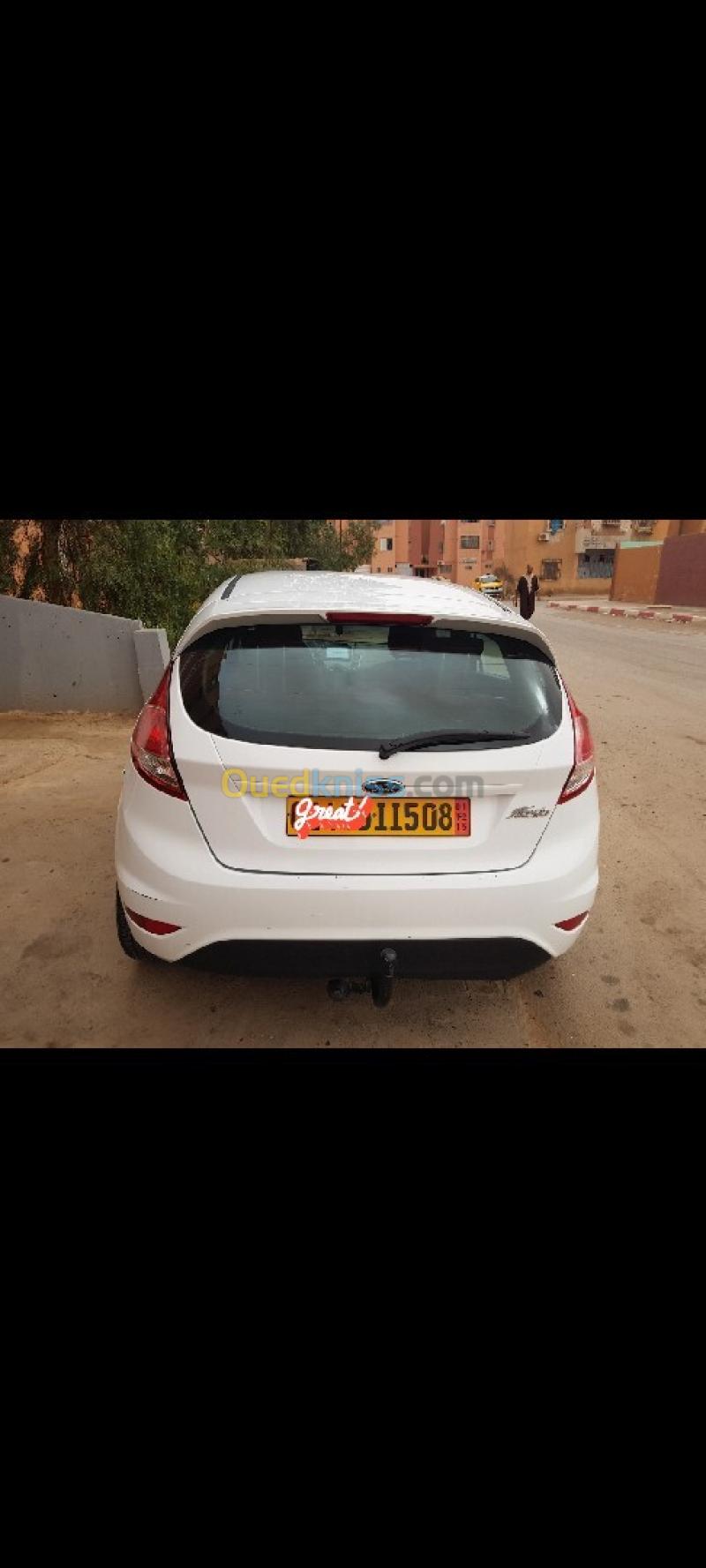 Ford Fiesta 2015  3