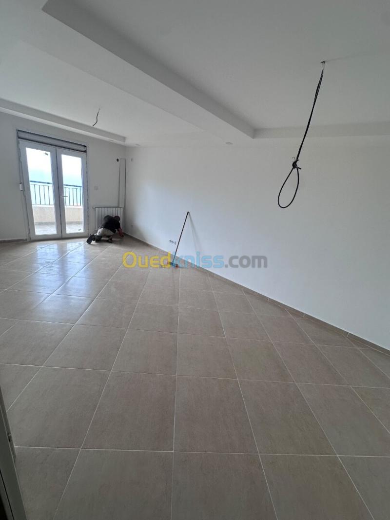 Location Appartement F3 Alger Rais hamidou 8