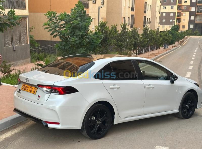 Toyota Corolla 2024 1،6 6